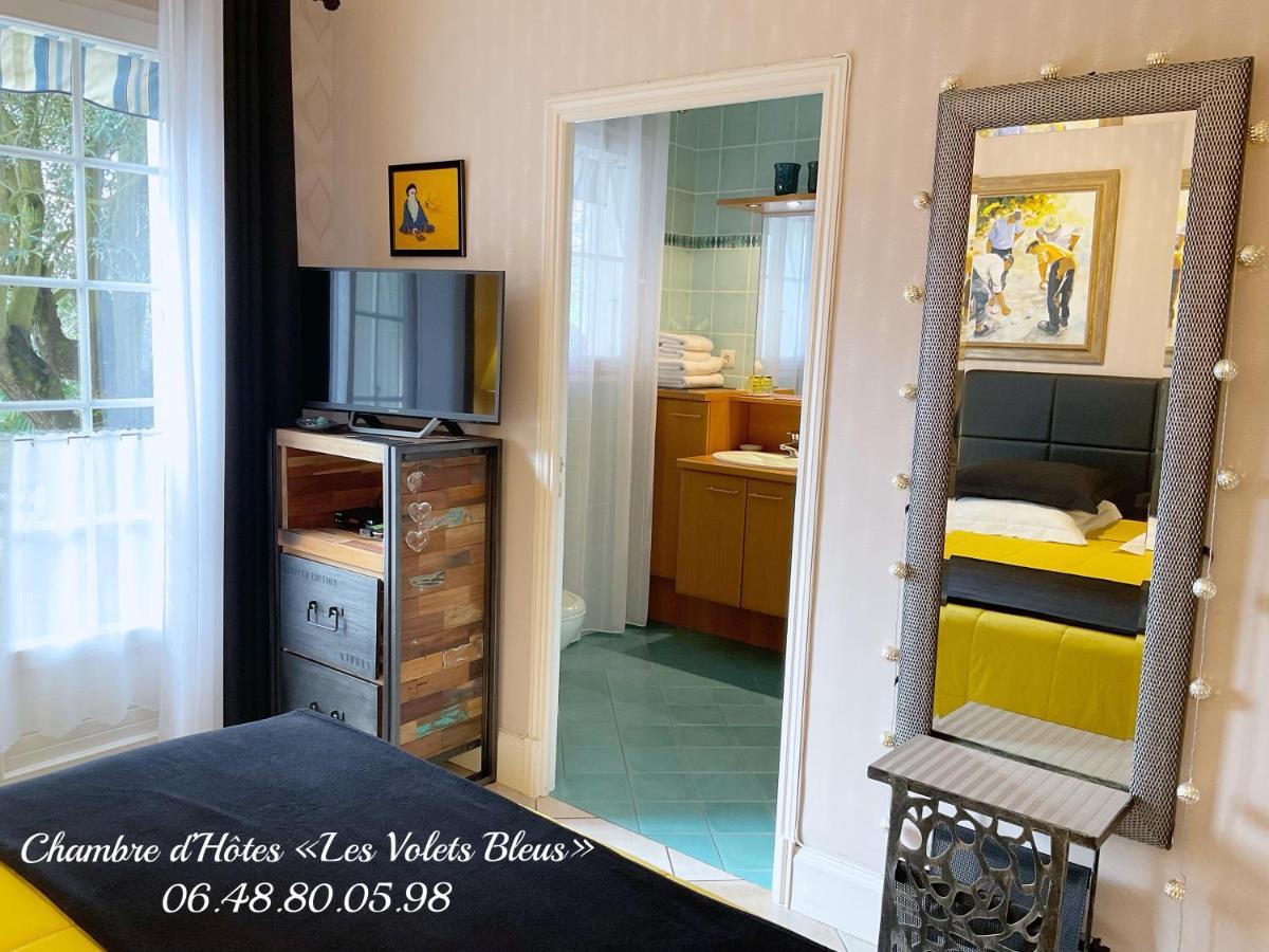 Chambre D'Hotes "Les Volets Bleus" - Villa L'Olivier Cote Mer Vaux-sur-Mer Exterior photo
